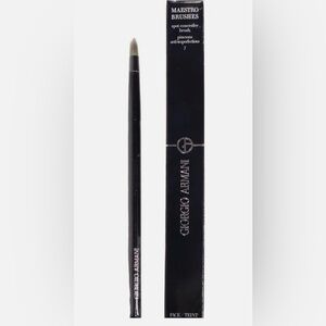 ⭐️BNIB⭐️Giorgio Armani~ Spot Concealer Brush #7~ Maestro Brushes